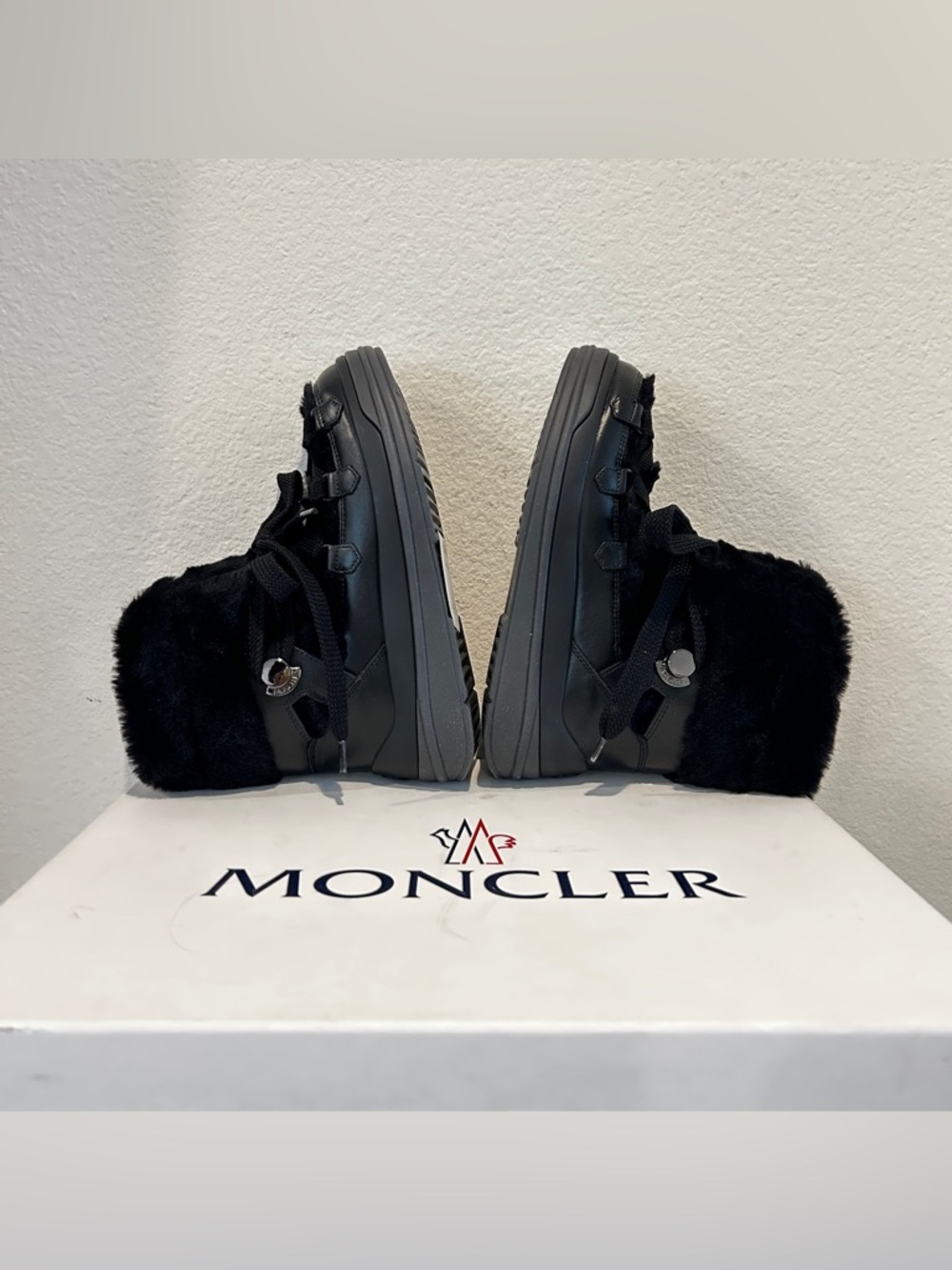 NIB Moncler Women Insolux Faux Fur Trim Snow Boot Black, Size 36.5, Retail $750 - Picture 4 of 9